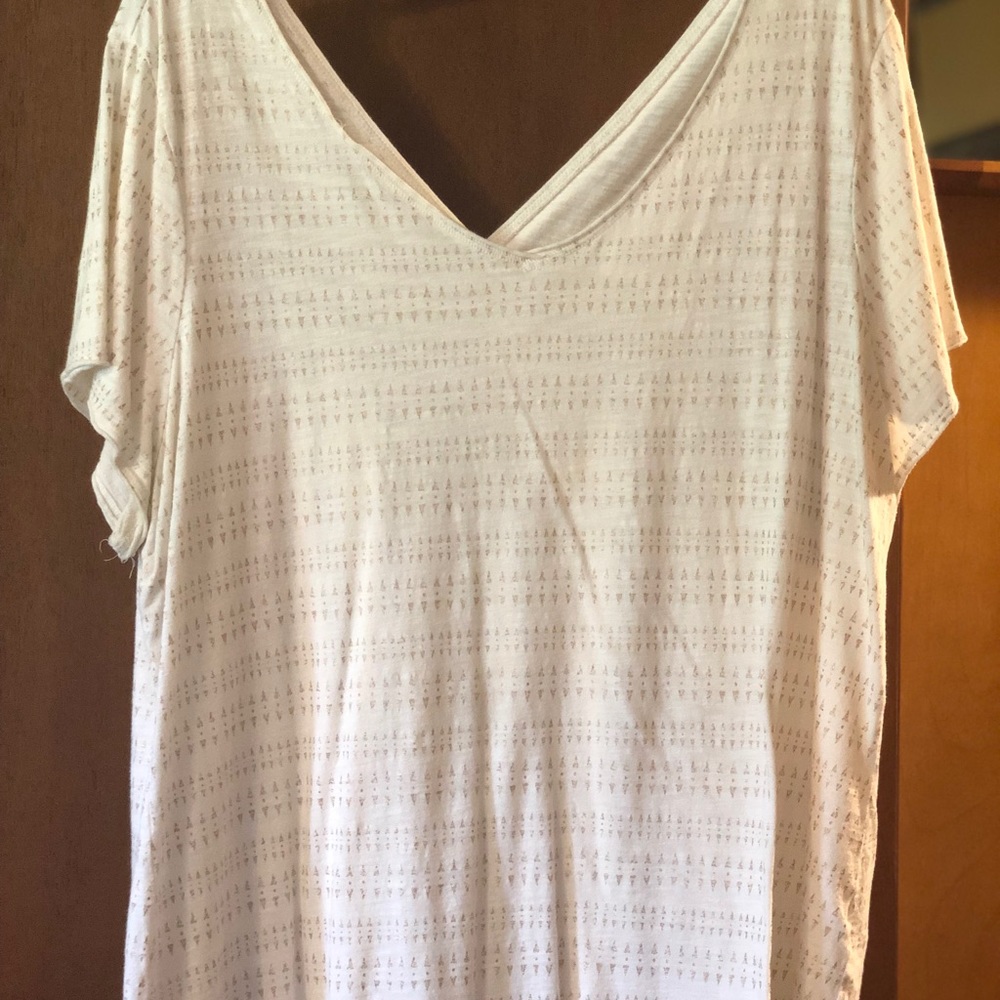 Low neck Top
